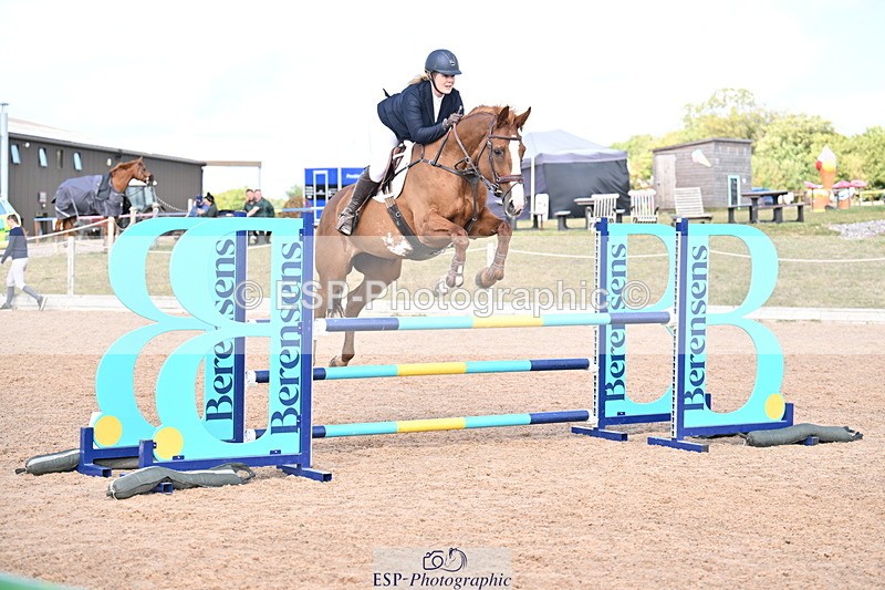 250827B-133924-00617 - Cls 4 Snr Newcomers 1.10m