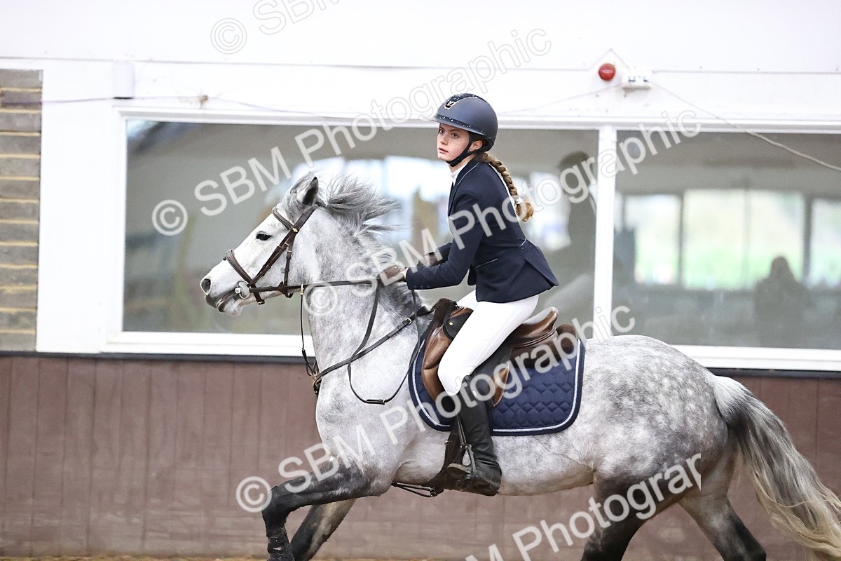SBM_001848 - Class 12 - Pony Foxhunter - 1.10m
