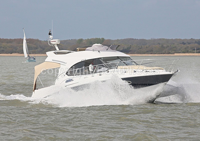 140418 MR BONJANGLES BENETEAU ANTARES 30 WT7A7055 - Flybridge Cruisers