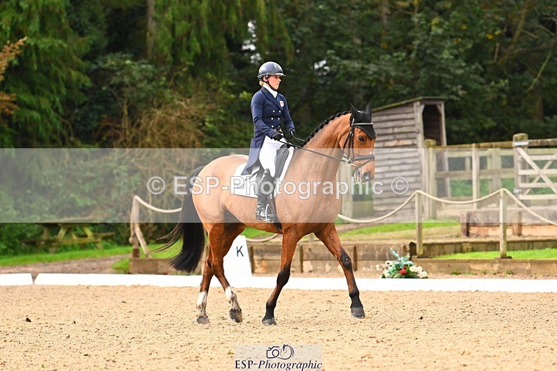 231021-095739-12923 - 330-TRINITY.THANKS.AWFULLY-Imogen.Gloag-DR