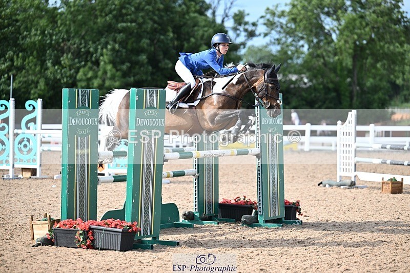 260627-175103-05869 - Cls 27 Foxhunter and 1.10m