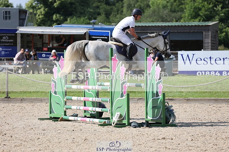 250614A-164126-08378 - Cls 30 1.05m Amateur Q and Open