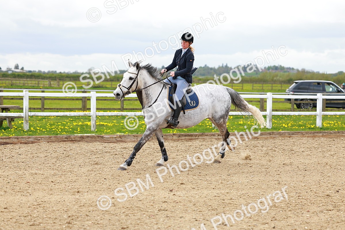 SBM_002554 - Class 10 - Senior Newcomers - 1.10m
