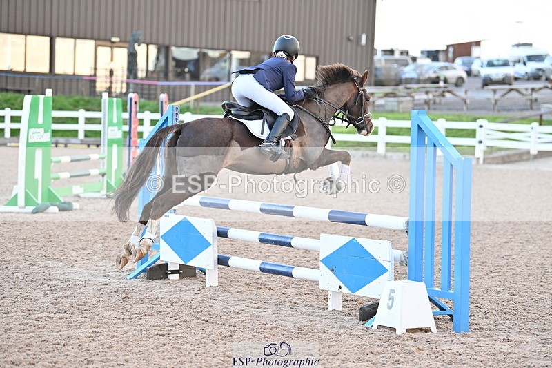231119A-083653-04151 - Sun Cls 2 British Novice & 80cm Open