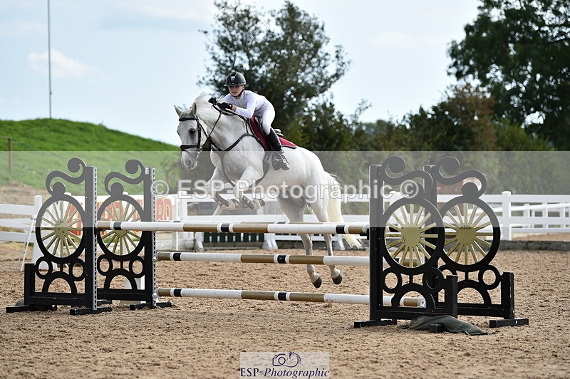 230903A-150410-05318 - Cls 21 Pony Foxhunter & 1.10m Open