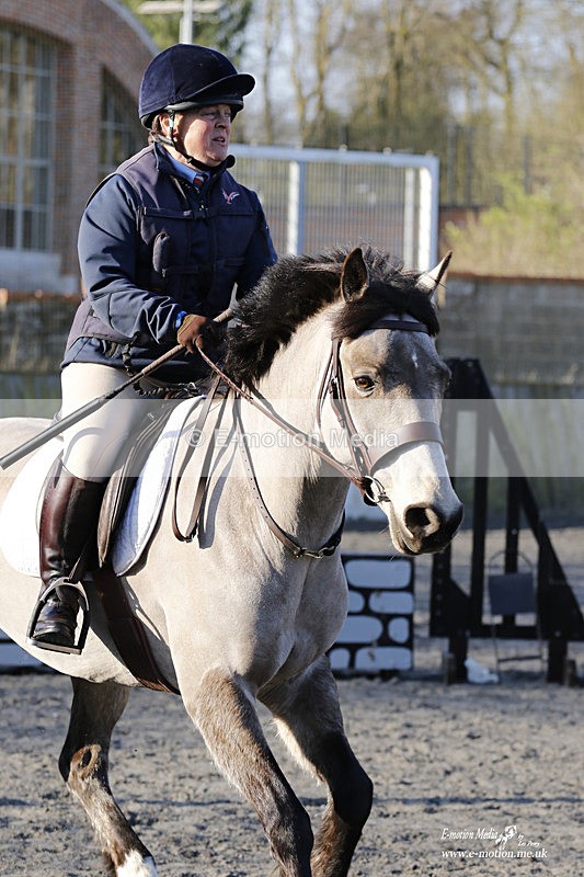 _EST0010 - Bourne Valley Riding Club Winter Showjumping 27/03/22