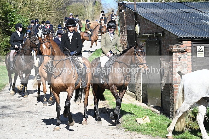 WJ7_9705 - Home for hunt tea !