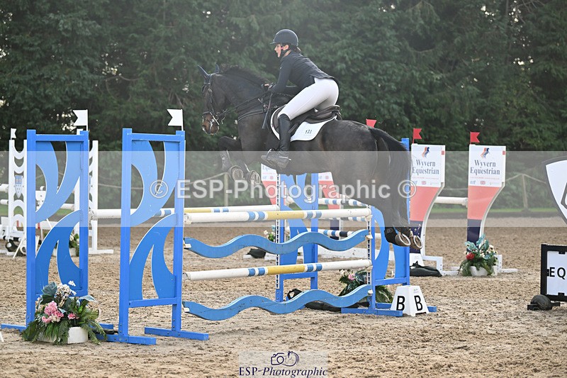 241025-100340-05289 - 130-Imogen.White-BE.TOUCHABLE