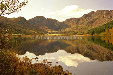 Crafnant autumn reflections MF - Sceniks.com - Snowdonia landscape photographs by Dave O'Shea
