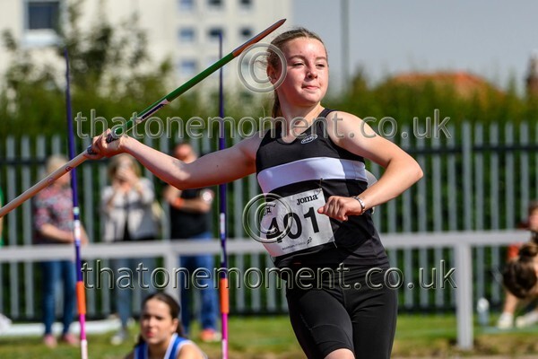 Age25SUN-928861 - Field Female Set Two