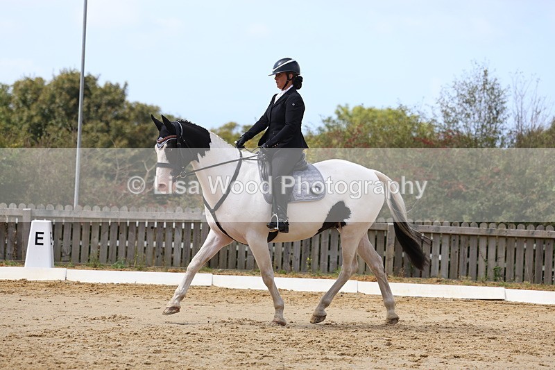 3E7A4070 - Class 9: Novice 6 Section B Championship