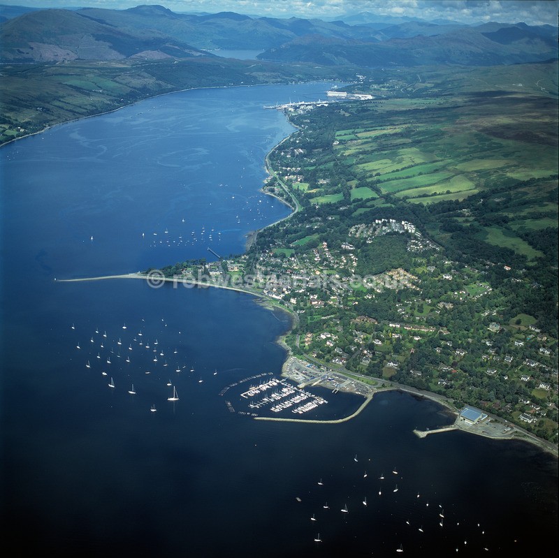 A00122A Rhu Bay to the Gare Loch in 2001 - West and south coastlines