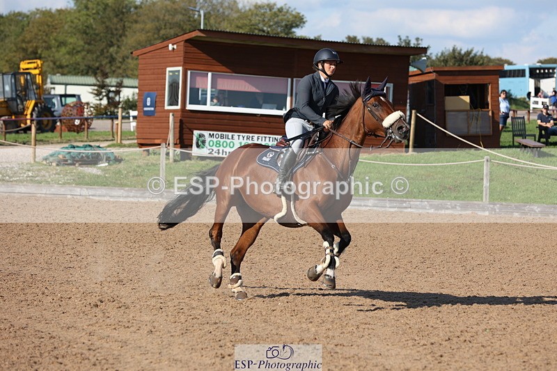 230915A-161340-03081 - Cls 6 Snr 1.05m Derby