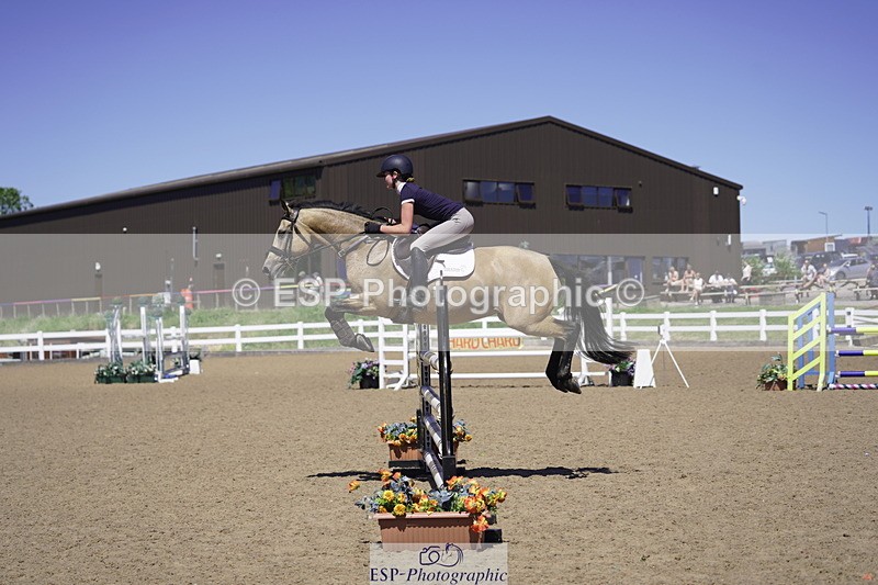 230624A-150122-02117 - Cls 26 Pony Foxhunter & 1.10m Open