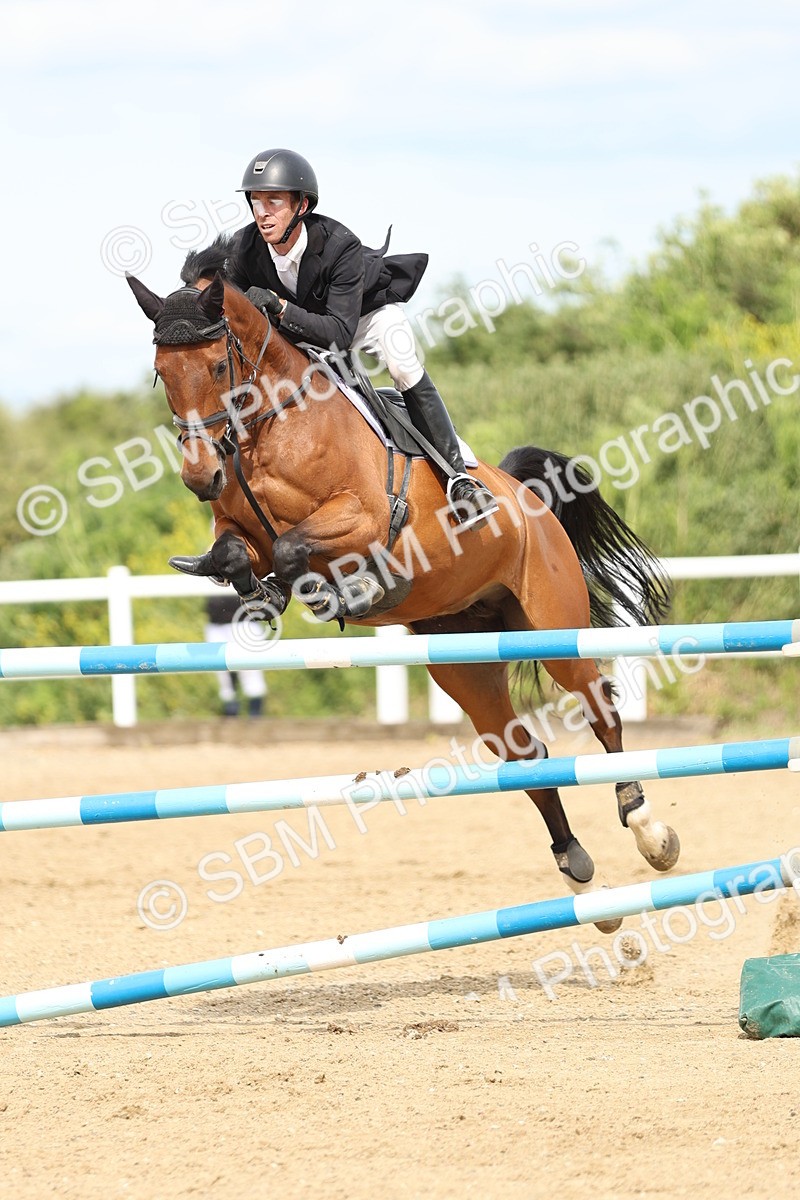 SBM_001413 - Class 5 - Senior Foxhunter - 1.20m