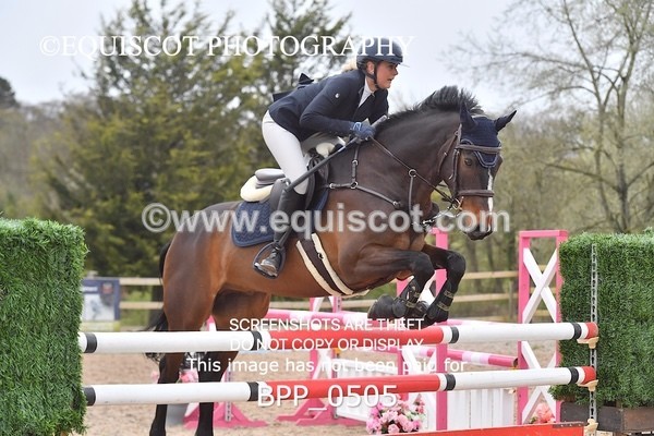 BPP_0505 - CLASS 4 FRI Senior Newcomers/ 1.10m Open