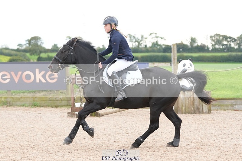 250921-144945-03734 - Cls 20 Pony 80cm Derby