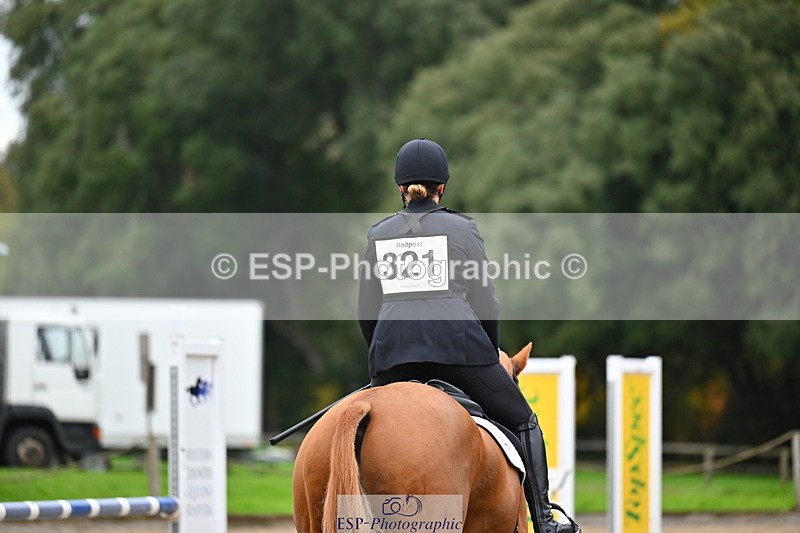 251026A-111558-23914 - D-321-Kirstie.Deakin-Main