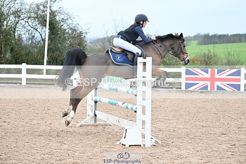 231119A-115739-05548 - Sun Cls 5 Newcomers & 1m Open