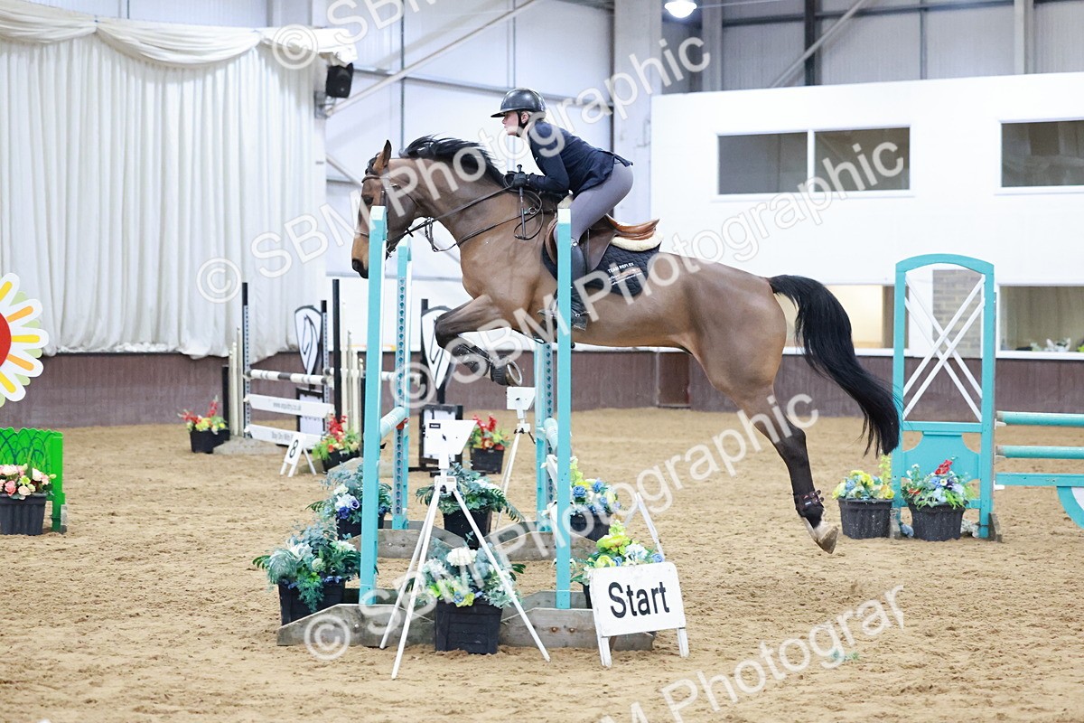 SBM_007442 - Class 24 - Nupafeed Supplements Senior Discovery/ 1m Open