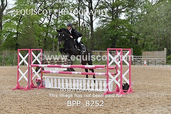 BPP_8252 - CLASS 19 SAT CLASS 19 SAT Senior Newcomers/ 1.10m Open