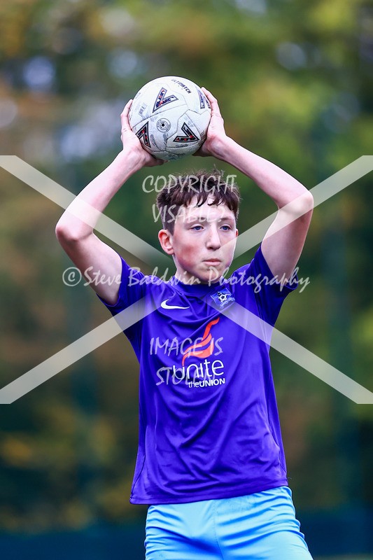 1DX30277 - 2025-10-12 FC Abbey Meads U14 Orange V Kingsdown Lions U14