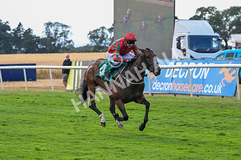 010826-Race 7-Maldevious-3491 - Race 7 16.55pm John Joseph Robson Memorial Handicap