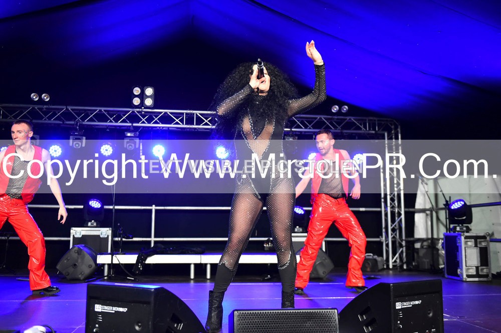 SH4_6555 - The Cher Experience