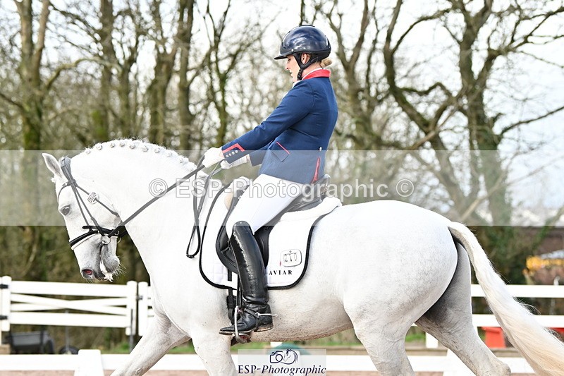 240218A-150510-08315 - 210-Charlotte.Dicker-Amaranto.D.Centurion