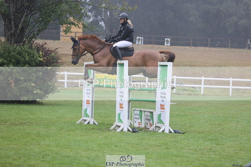 250830A-160927-07429 - Cls 17 Snr Foxhunter