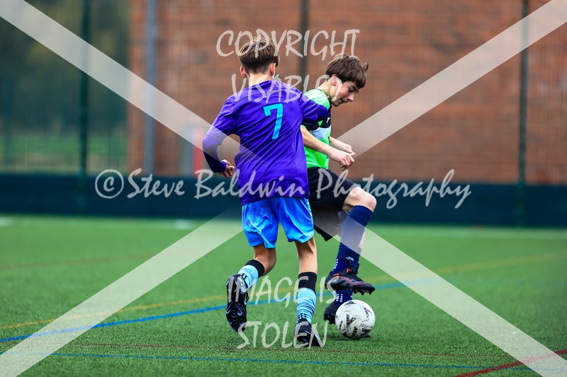 1DX30278 - 2025-10-12 FC Abbey Meads U14 Orange V Kingsdown Lions U14