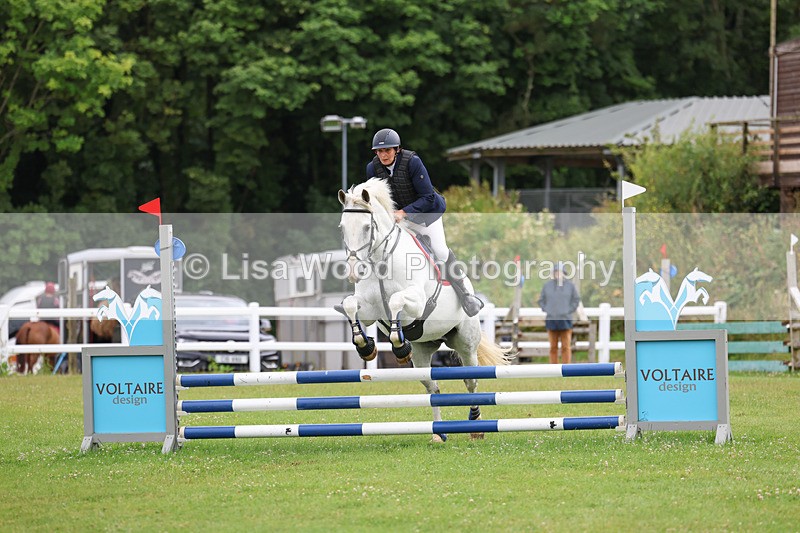 3E7A0801 - Class 4: 70cm Senior