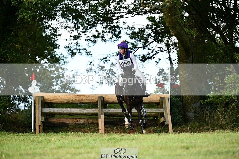 250831-181541-00842 - R-858-Emily.Bailey