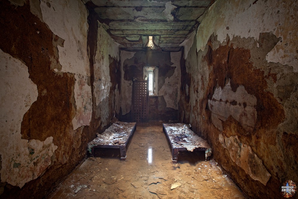 Flooded cell, Holmesburg Prison, Philadelphia PA | Abandoned America by Matthew Christopher