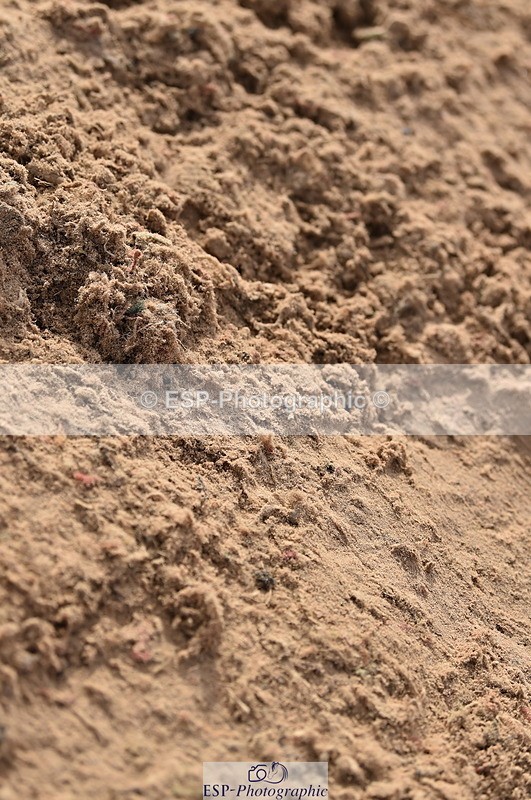 231015A-150520-08882 - Cls 26 1.05m Grand Prix