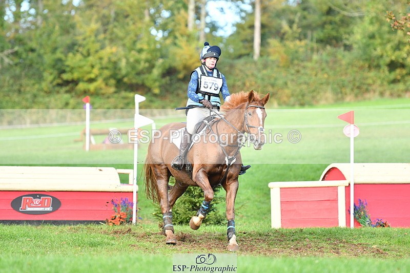 251025A-155741-21946 - G-579-Amy.Newton