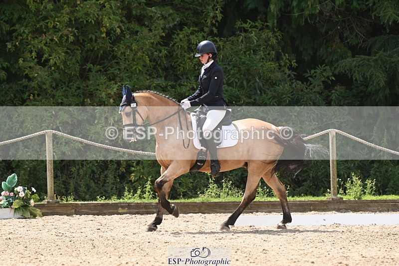 250719A-125659-05202 - 141-Chloe.Dunn-Towerhill.Shamie