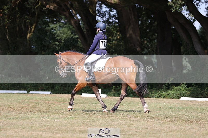 250823A-152145-33092 - PC80 Ride Off