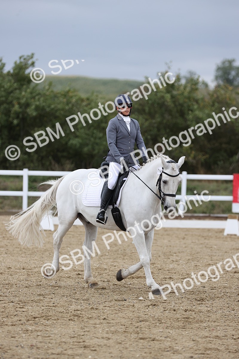 SBM_004287 - Class 9 - Novice 3 Champs