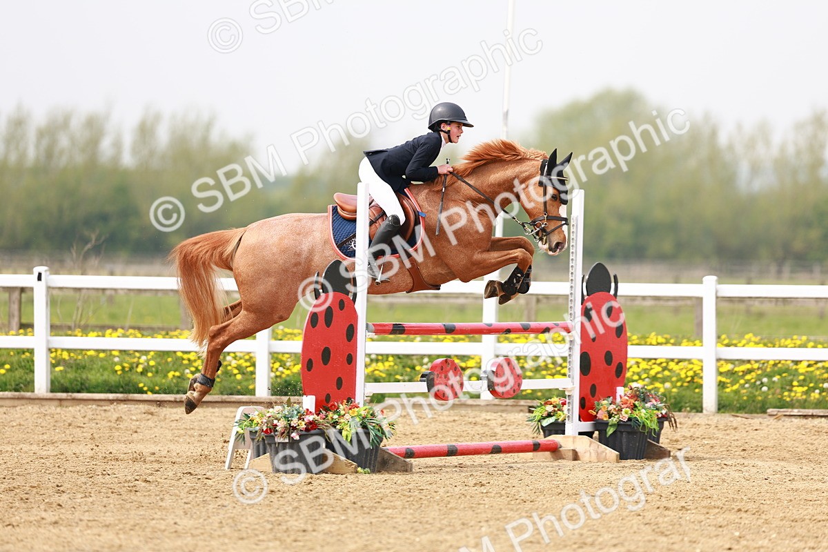  - Class 17 - Senior 1.05m