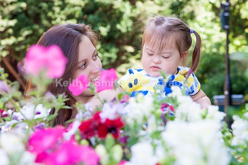 6SKJ0019 - Kelly and Family.