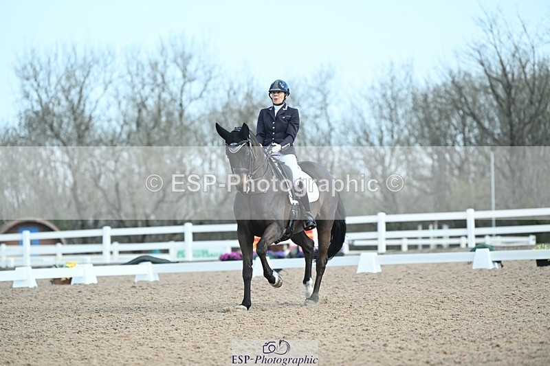 250403-082530-00376 - 018-Louise.Davison-Quamperfect