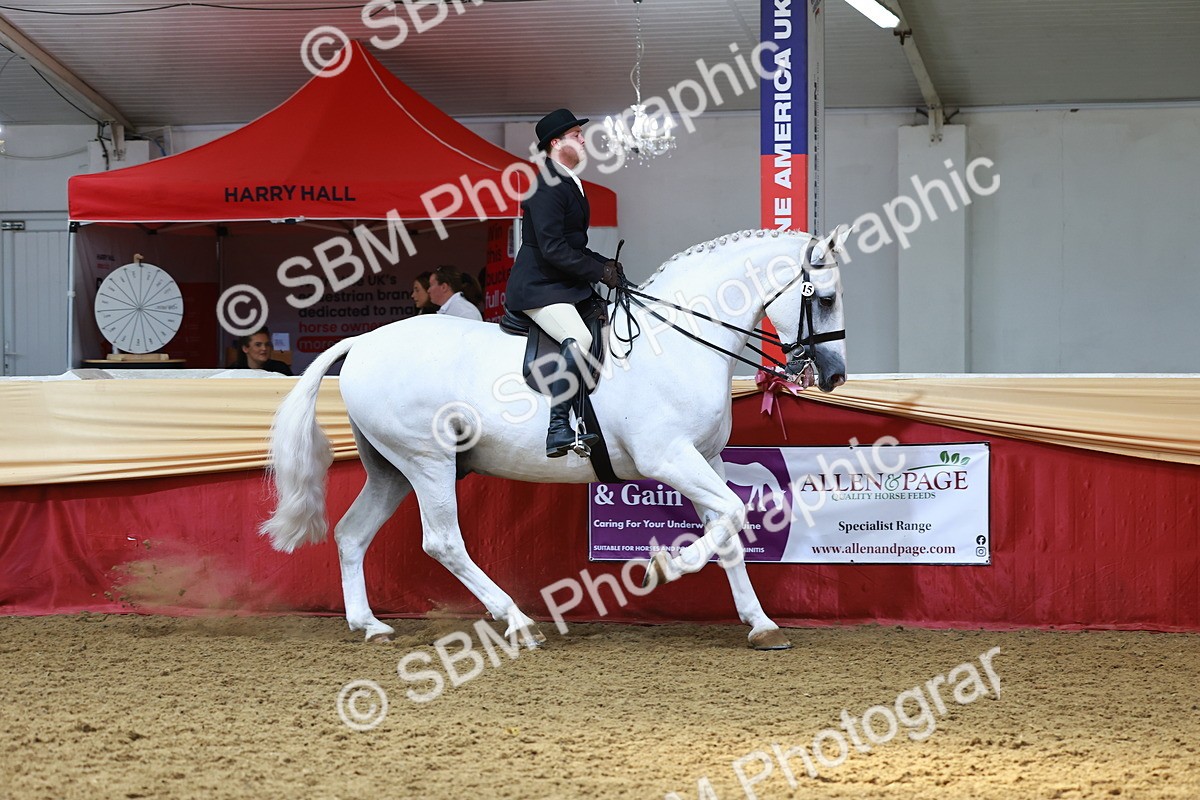 SBM_23333 - class 906 - Supreme Final - Ridden Pre Vet