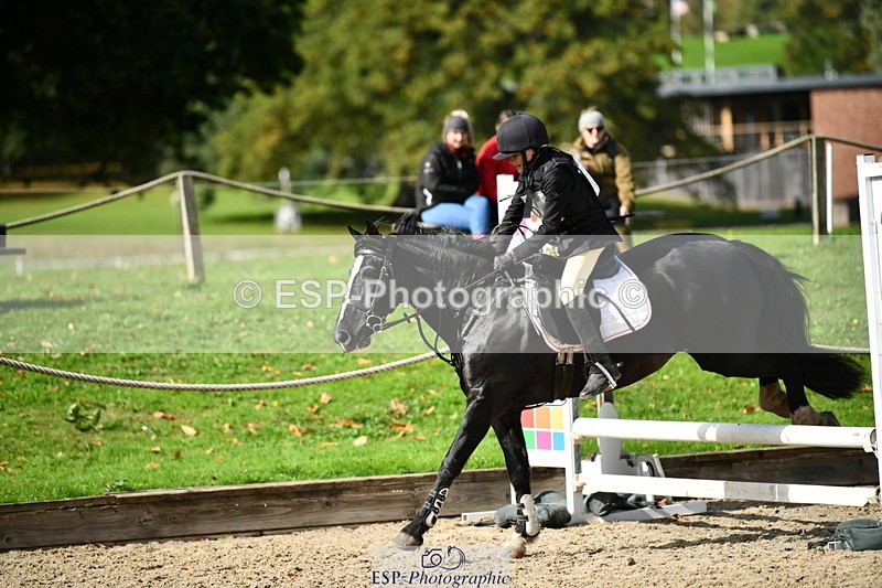 251004A-131323-01199 - Classes 6 & 7 60cm