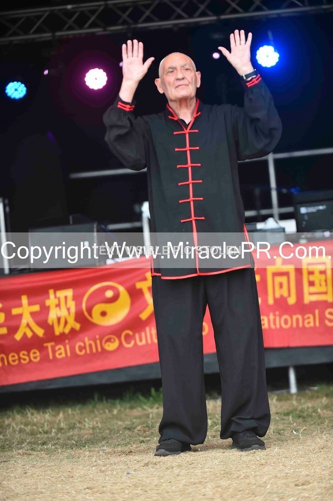 SH4_1439 - Tai Chi with Lisa Kay.
