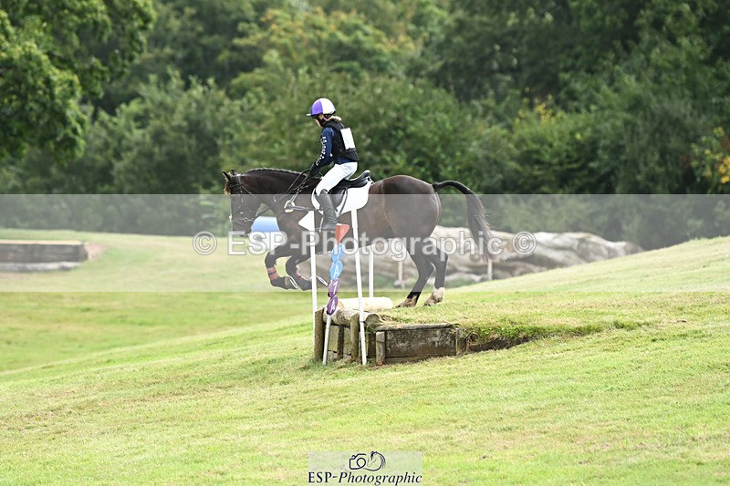 240825X-102245-31077 - 70cm XC 10.00 to 11.00