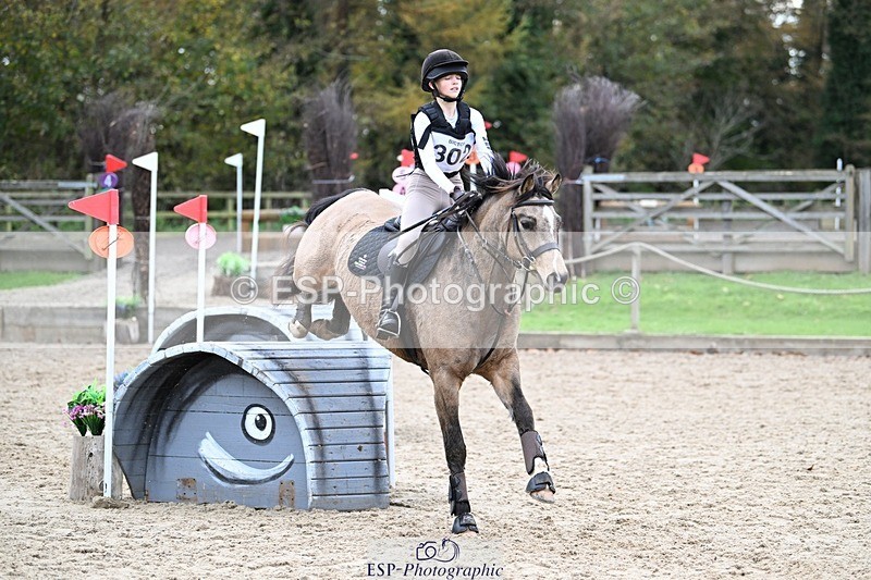 241117-140407-04405 - Cls 3 90-95cm 14.00 to 15.00