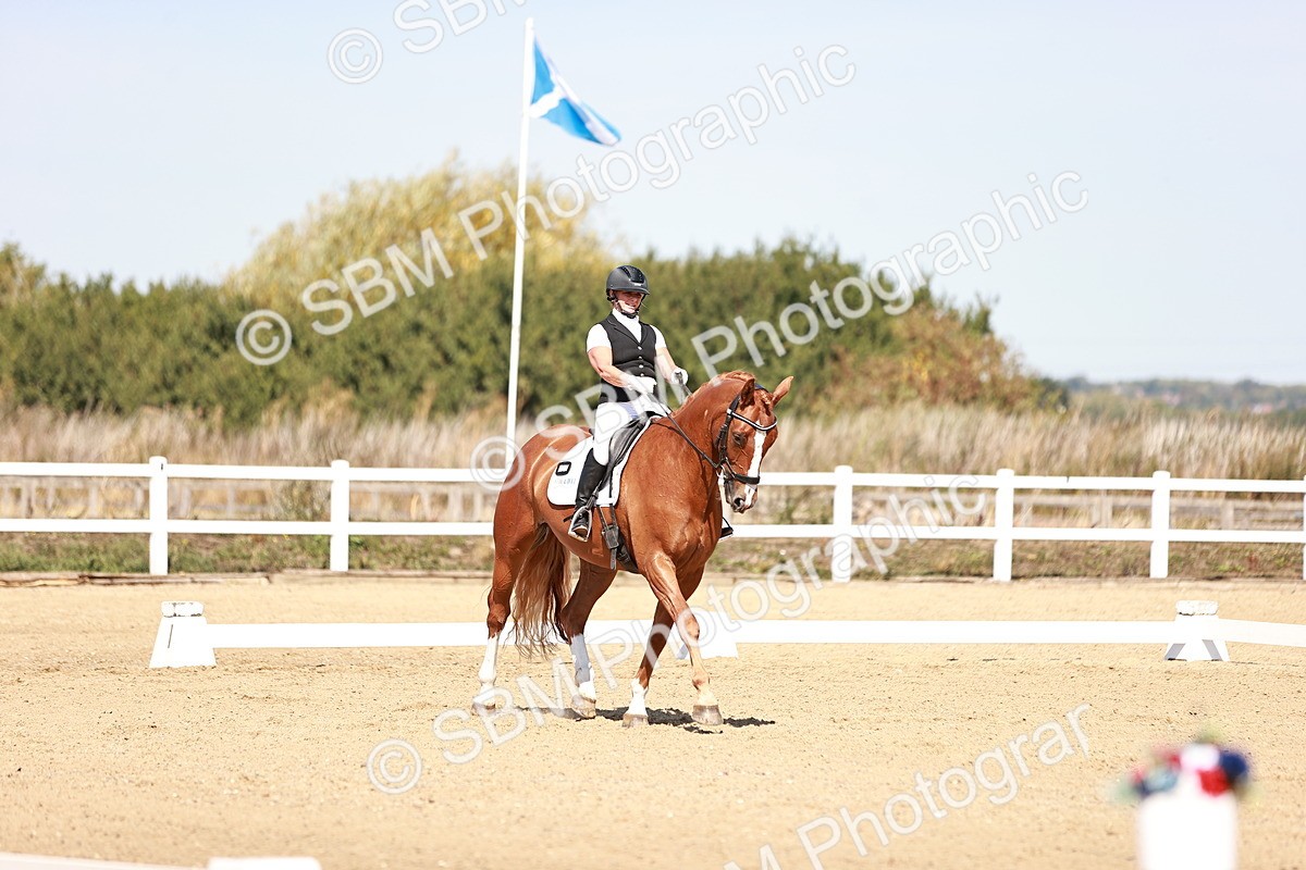 SBM_004573 - Class 12 - Novice 5 - 10.31-11.41