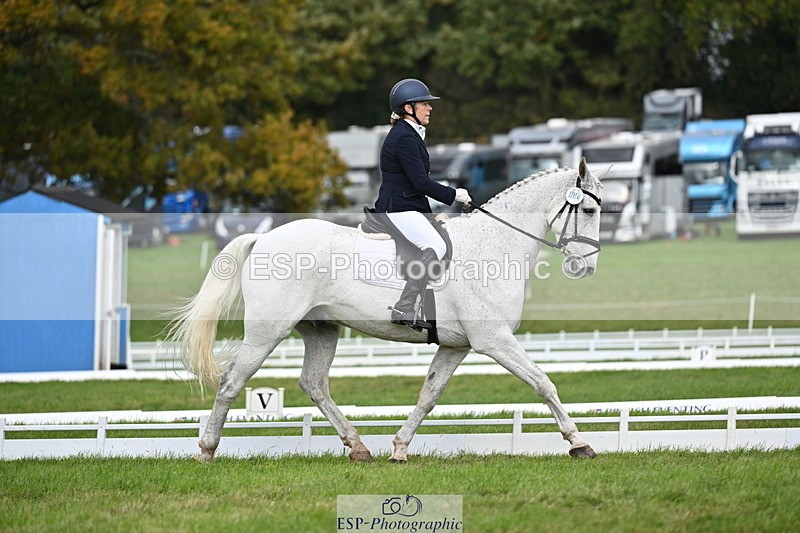 251024A-134303-12212 - D-364-Samantha.Holland