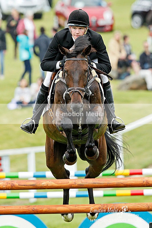 _LEZ6240a - Equestrian